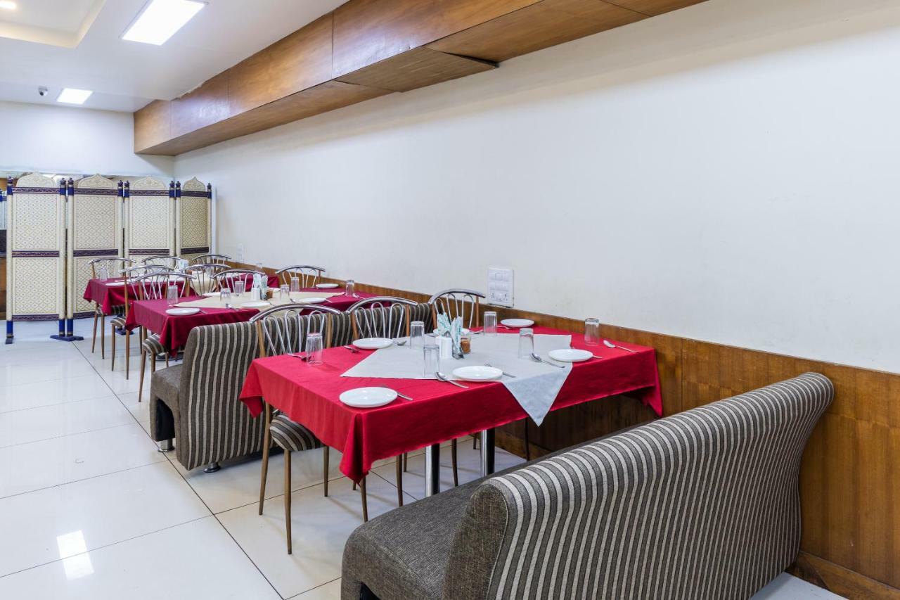 Oyo 41898 Balaji Palace Ratlām Екстериор снимка