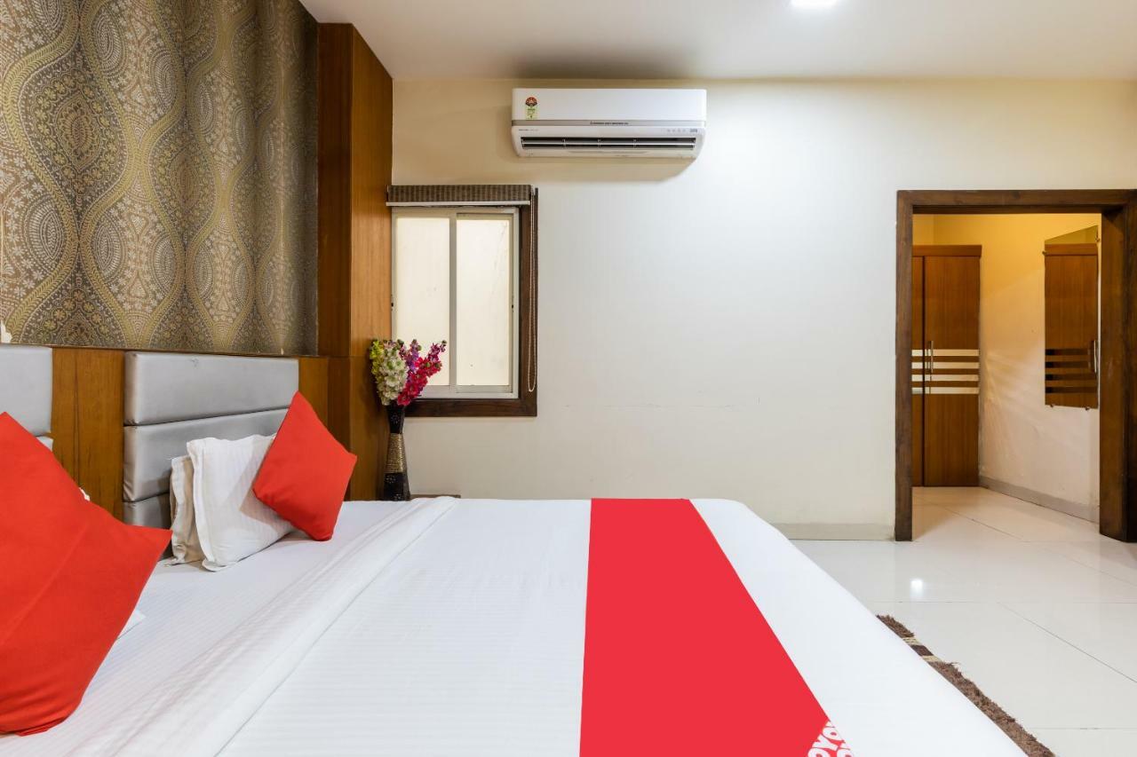 Oyo 41898 Balaji Palace Ratlām Екстериор снимка